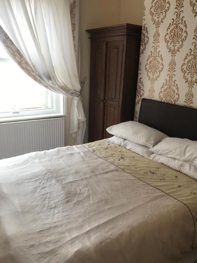Bensons Guesthouse เซาเทนด์ ออน ซี ภายนอก รูปภาพ